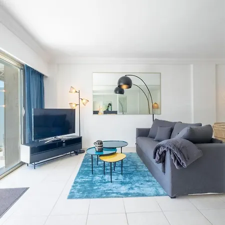 Sea View Terrace Upscale Property *